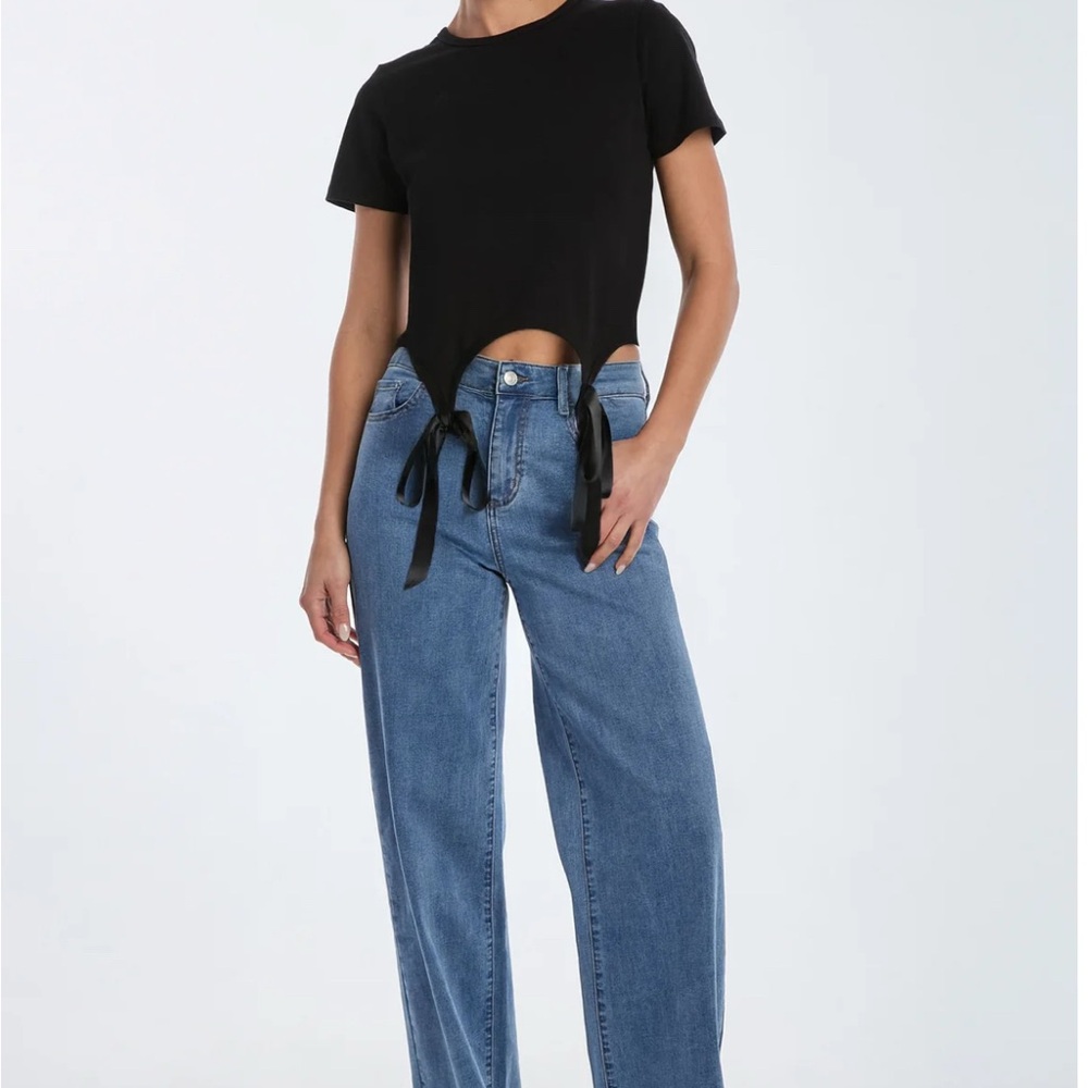 NOLI Diana Black Bow Tshirt
